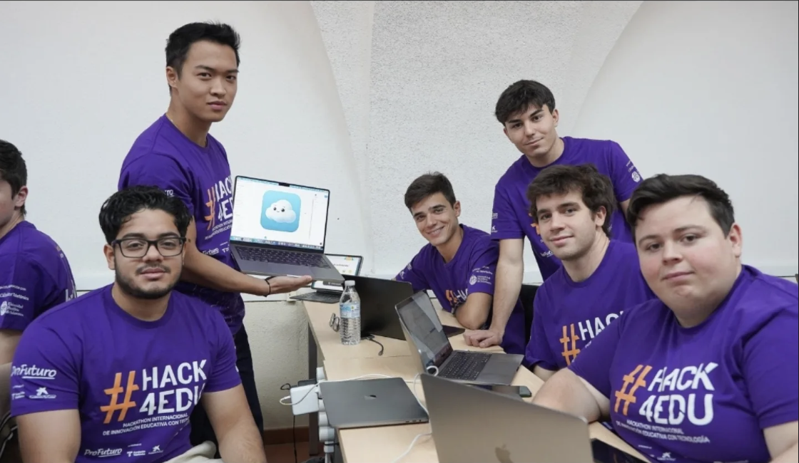 Hackathon Telefónica UPSA 2025 — 1.er puesto